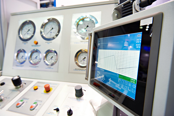 mid sized industrial lcd monitors, industrial monitors, rugged lcd displays, touch screens