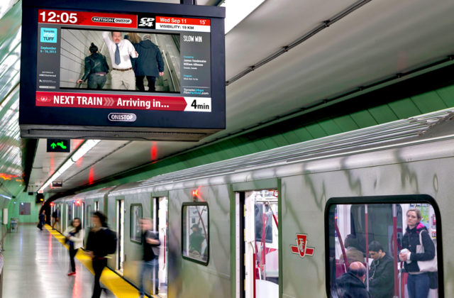 wayfinding digital signage
