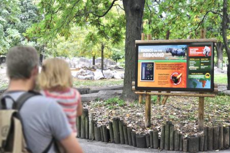 outdoor digital signage, waterproof monitors, outdoor display panels